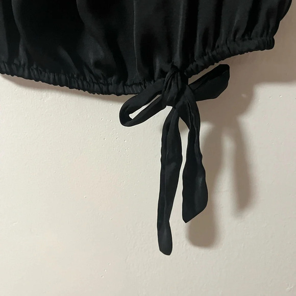 VINCE CAMUTO Women's Black Short Puff Sleeve Off-The-Shoulder w bow Size S - Picture 3 of 6